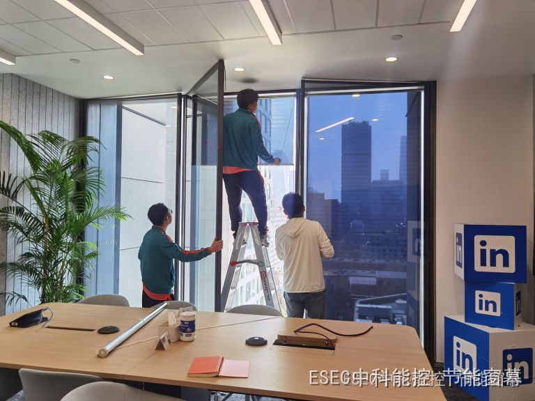 既有建筑加装节能窗幕施工实拍