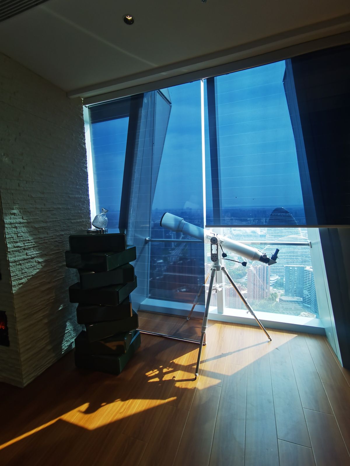 展示层窗幕与城市景观